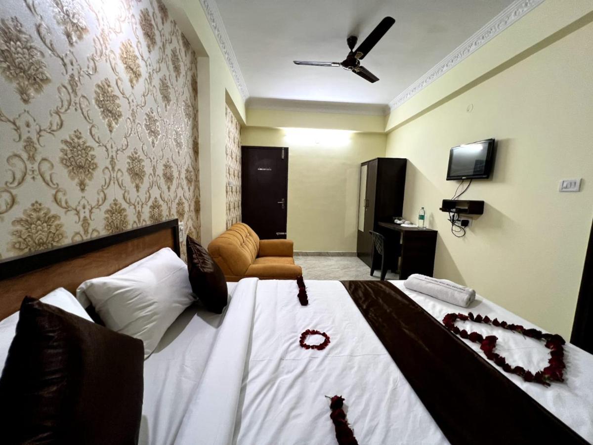 Hotel East Park Electronic City Kammasandra エクステリア 写真