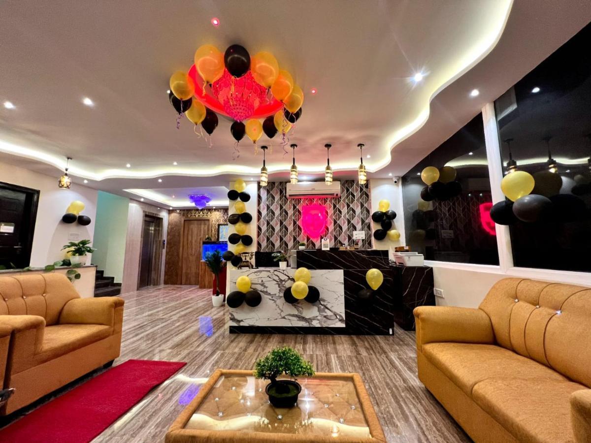 Hotel East Park Electronic City Kammasandra エクステリア 写真
